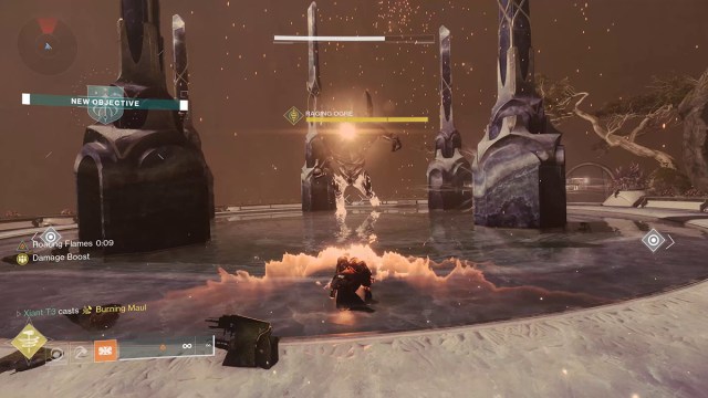 Killing the first boss of the Polysemy with a Solar Titan