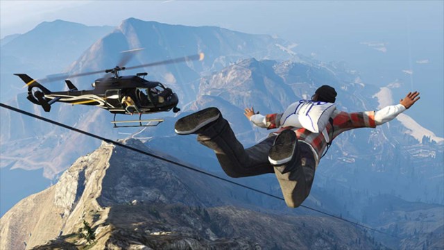 Jumping with a parchute at Mount Chiliad in GTA Online
