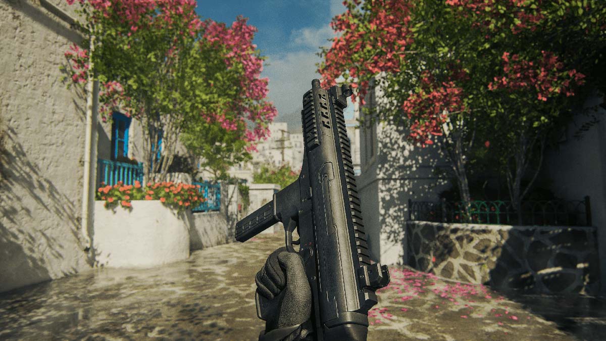 A MW3 operator holding the HRM-9 on the Greece map