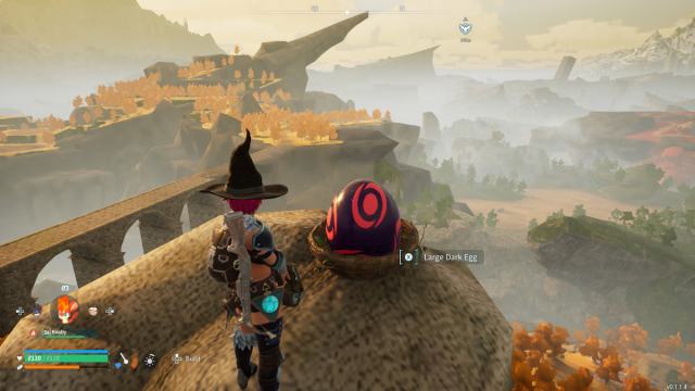 En lo alto de la cima de una montaña, un jugador de Palworld mira un gran Huevo Oscuro.