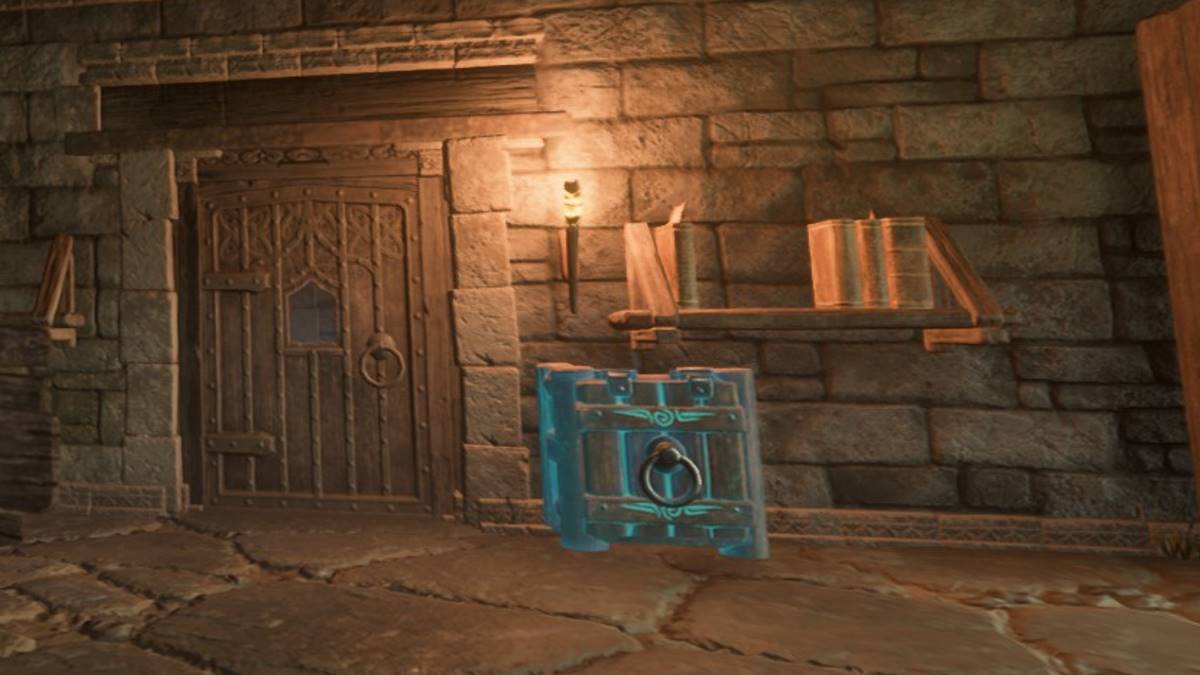A Small Magic Chest next to a door in Enshrouded