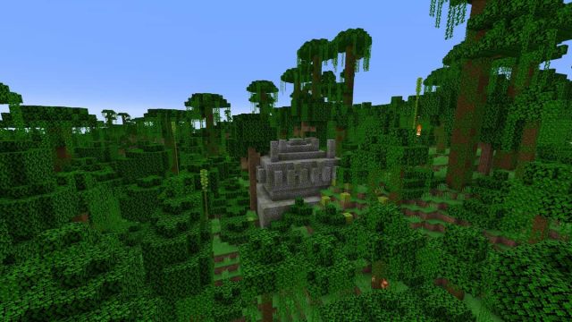 A Minecraft Jungle Temple on the edge of a hill