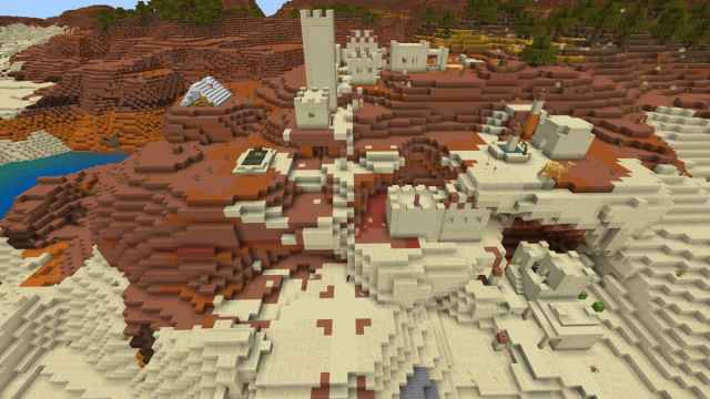 A Desert Village with an Abandoned Camp in Minecraft